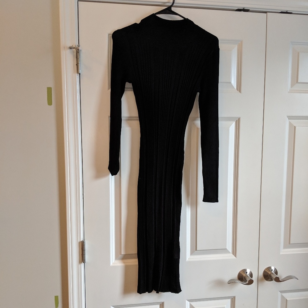 H&M Black Fitted Stretch Midi Dress